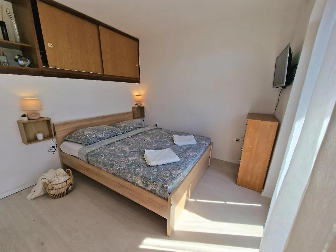 Studio Apartman Karla Rijeka 0*,